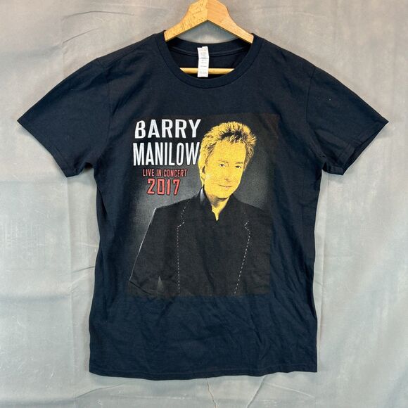Fruit of the Loom Other - Barry Manilow Live Concert 2017 Tour T Shirt Size Medium NGC Used Legend Music